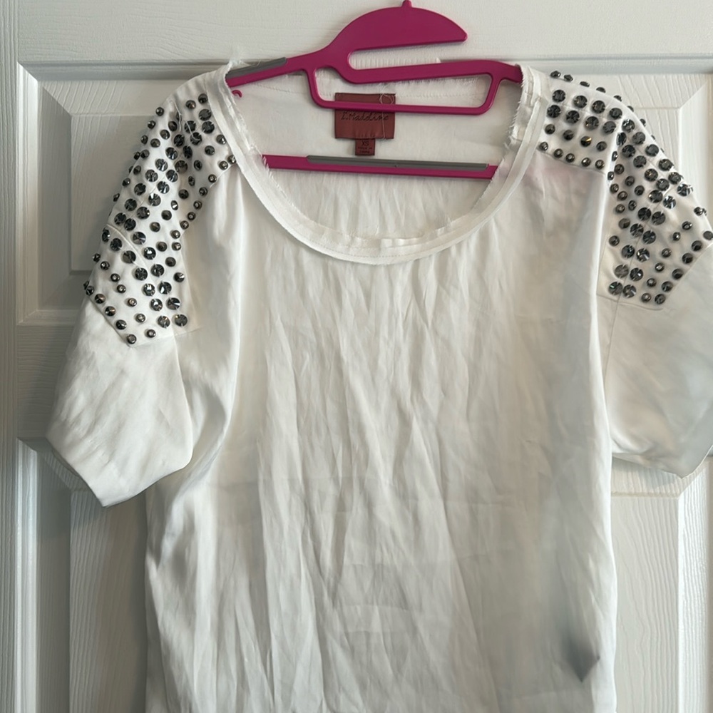 White top
